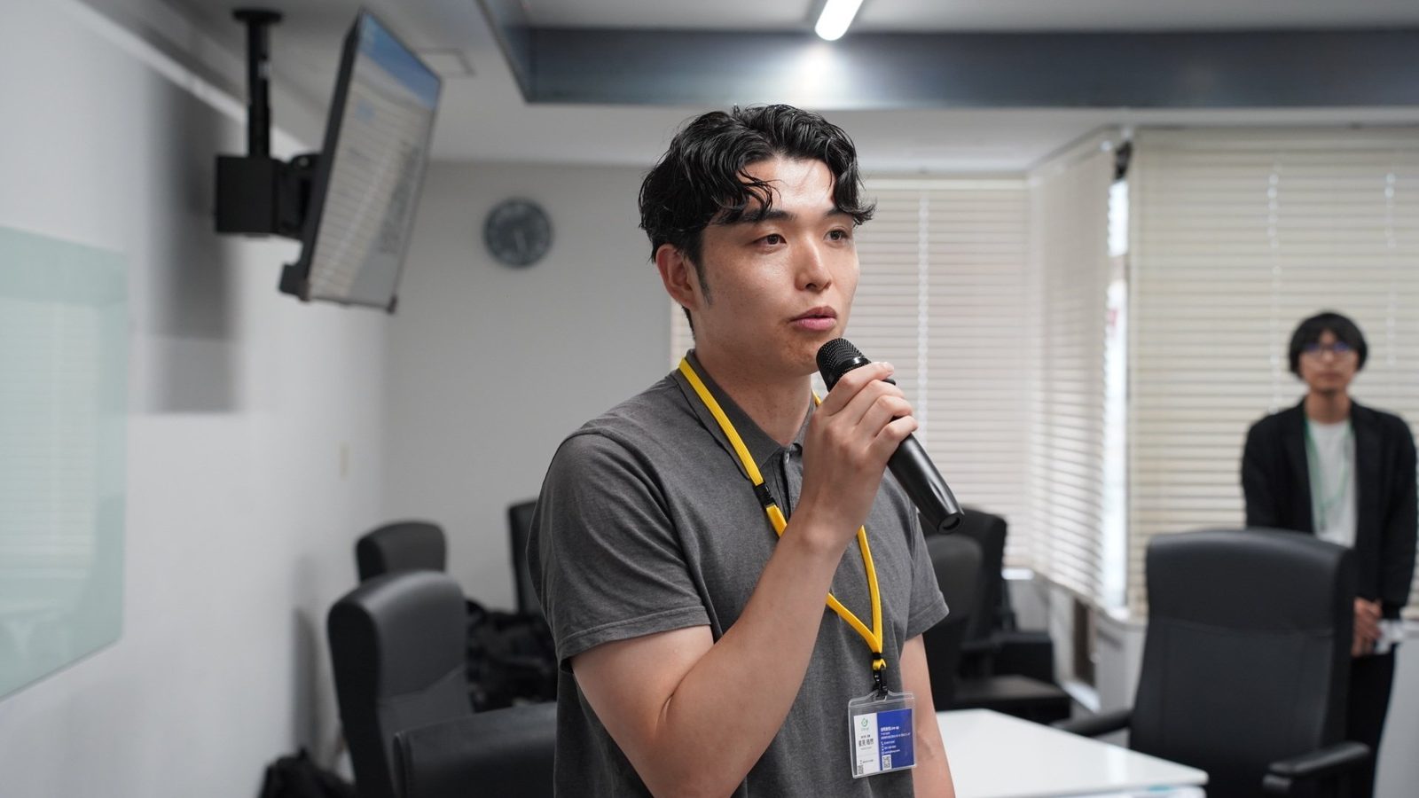 太陽光パネル・蓄電池販売の星見さん！
