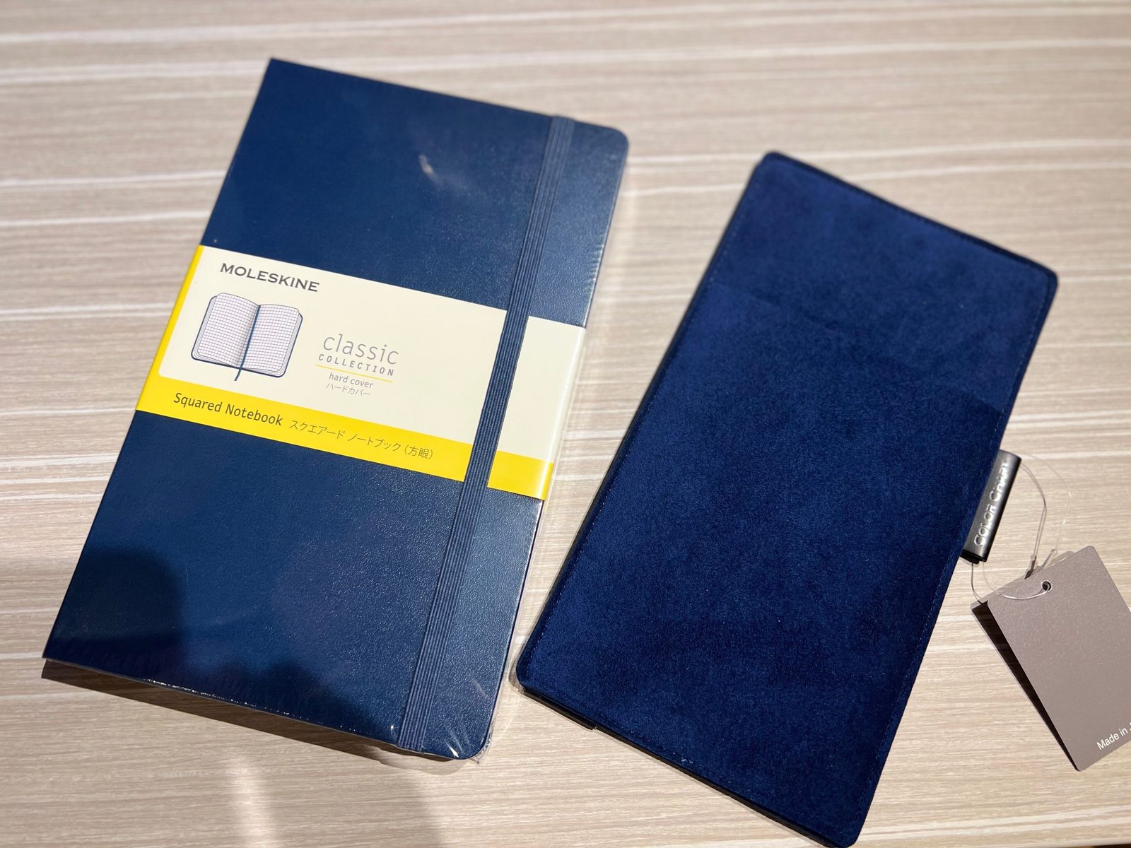 僕はネイビーが大好き。最近手書きしたい欲求があったので有難いです。