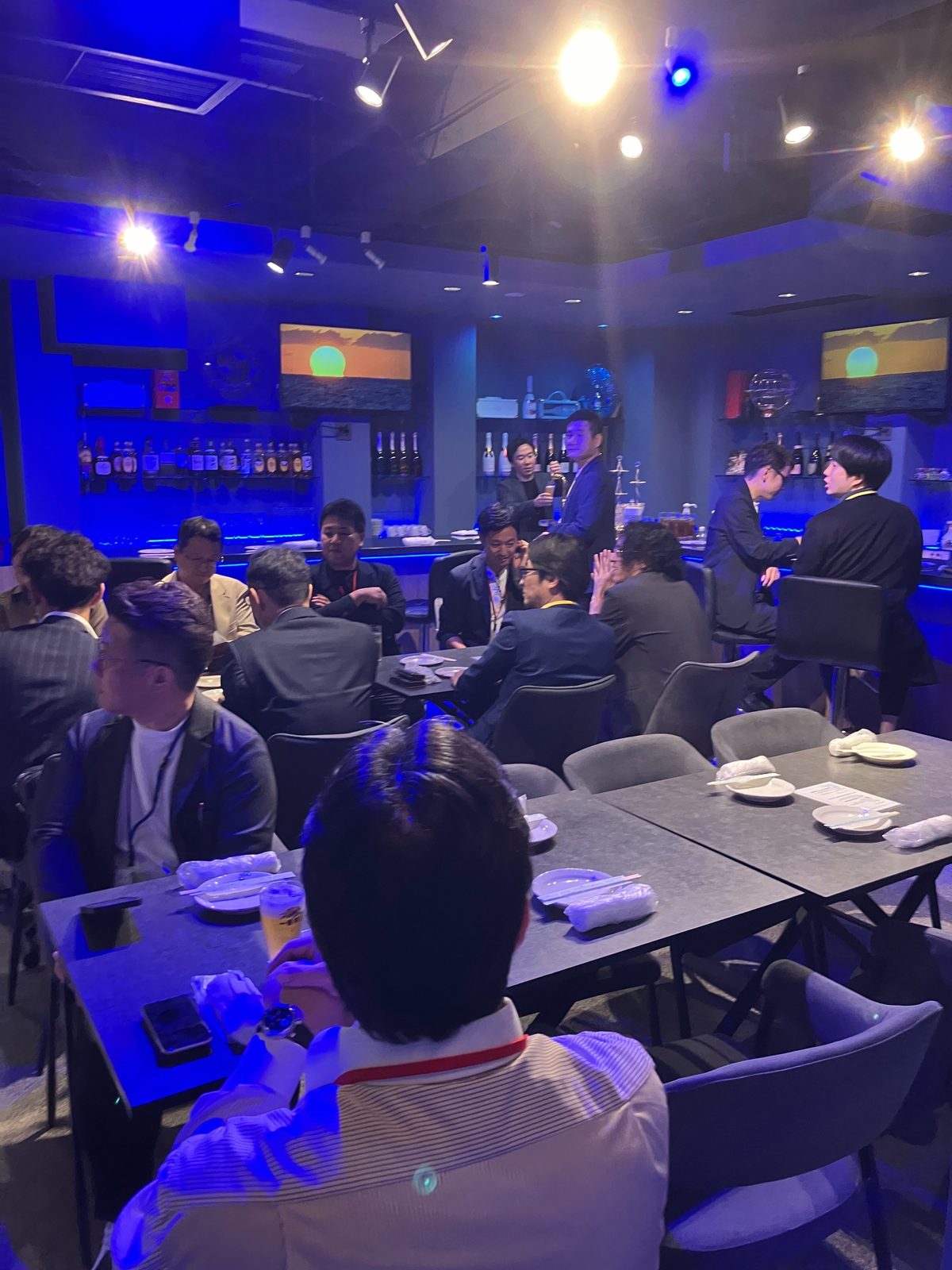 第二部セミナー交流会開始を待っています