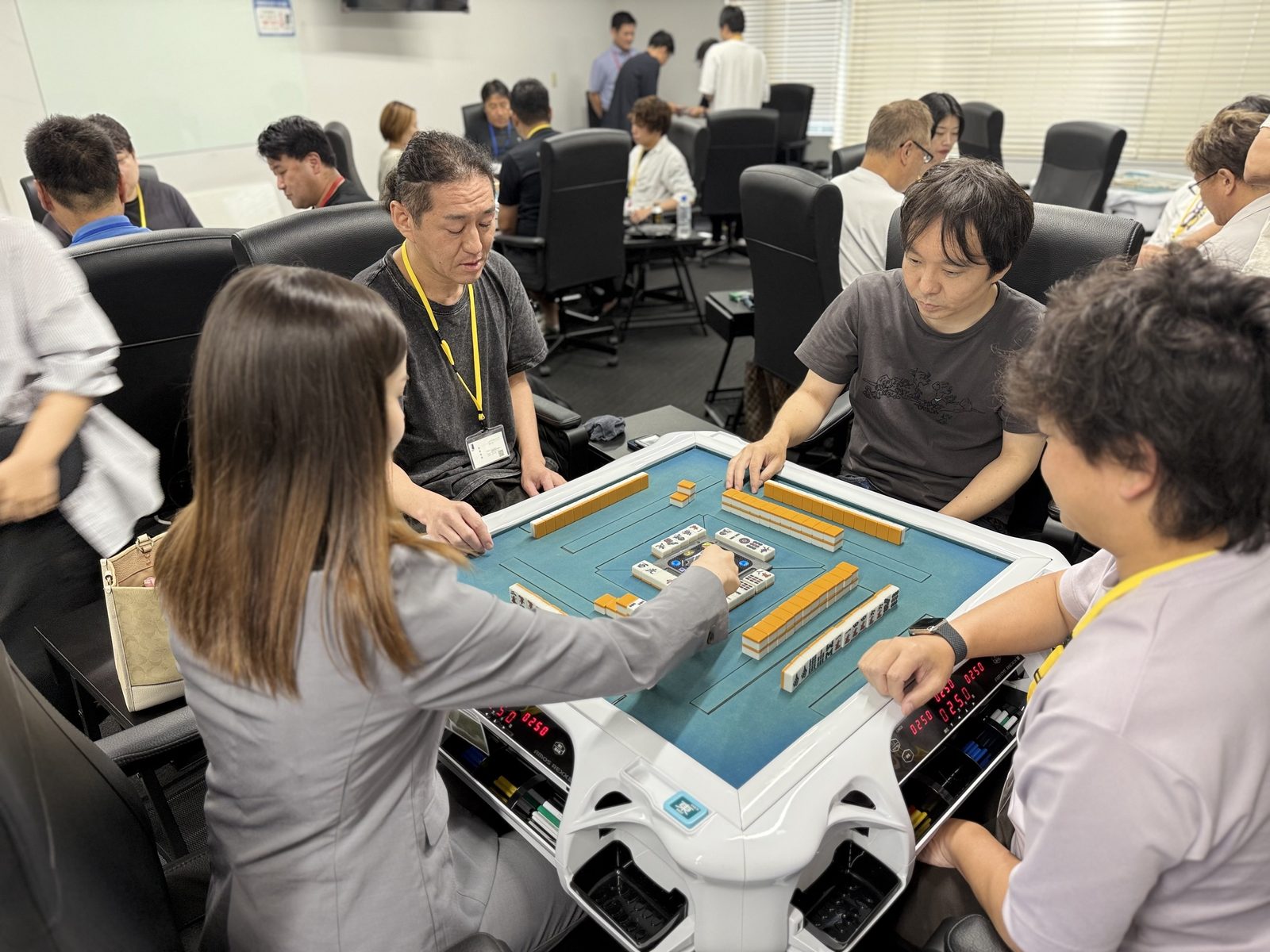 こちらは堀慎吾プロと同卓の方々!羨ましいです…