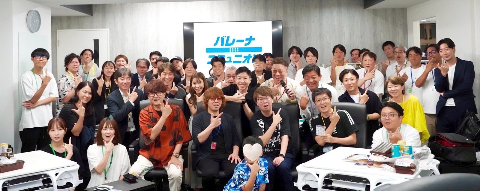 第二部終了後全員での集合写真です!今回はアースジェッツポーズ!